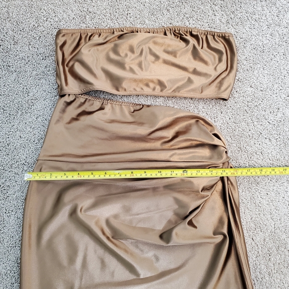 PrettyLittleThing Women's Satin Dress, Bronze (Size 10) - Picture 8 of 12